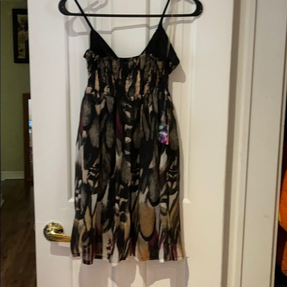 Dress - Picture 2 of 5